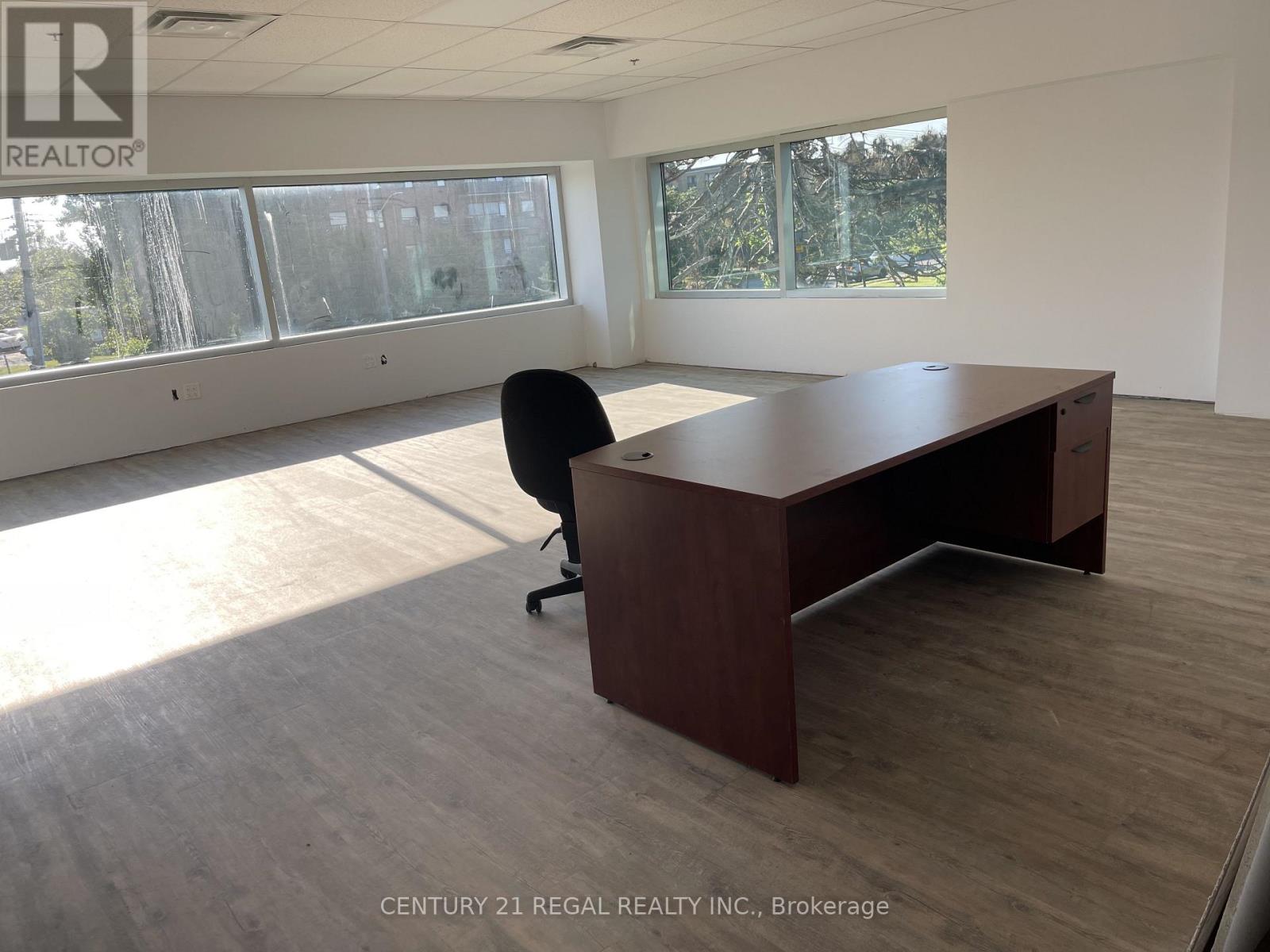 201b - 1510 Birchmount Road, Toronto, Ontario  M1P 2G6 - Photo 2 - E13140602