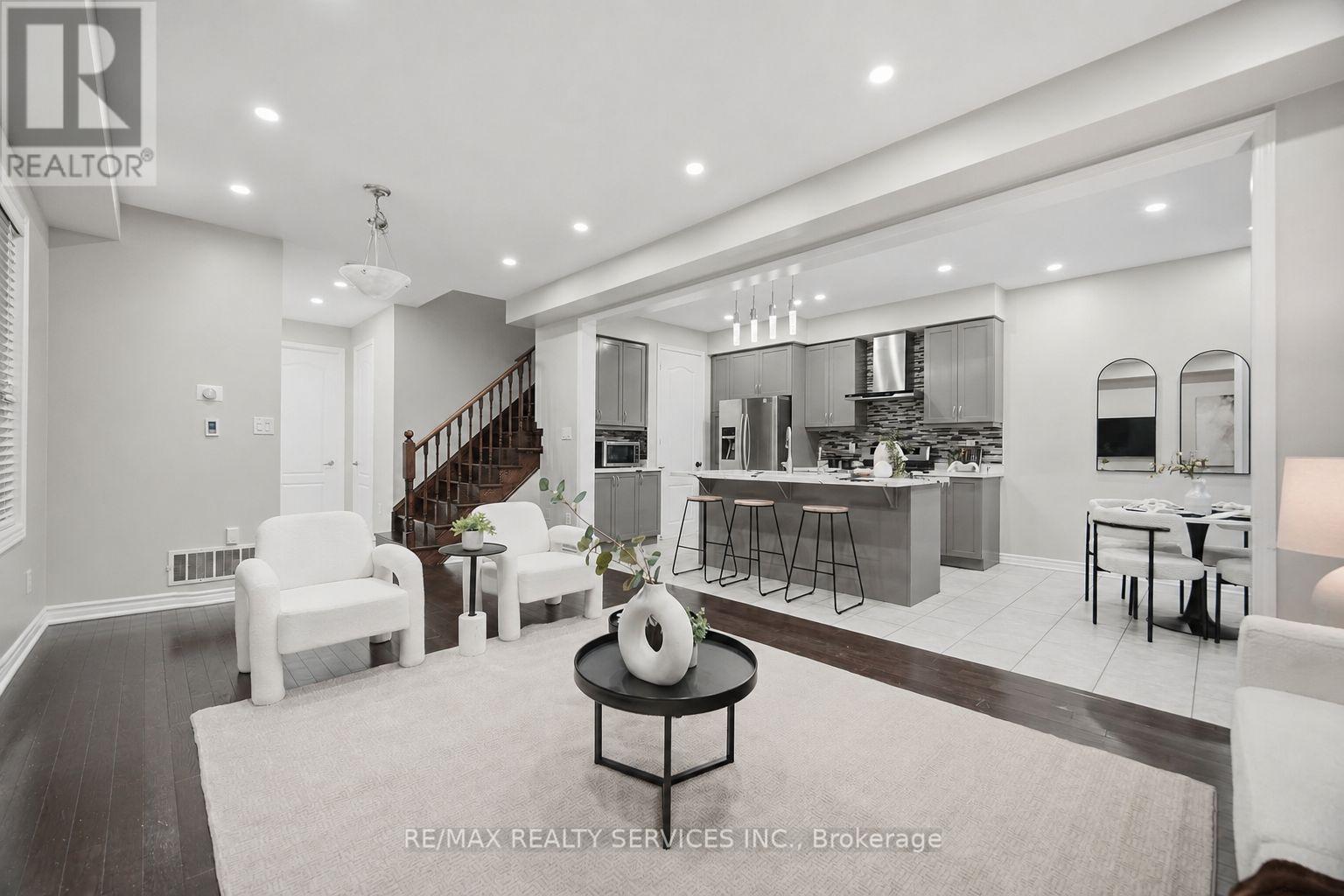 3 Fenchurch Drive, Brampton, Ontario  L7A 4G5 - Photo 6 - W13739914