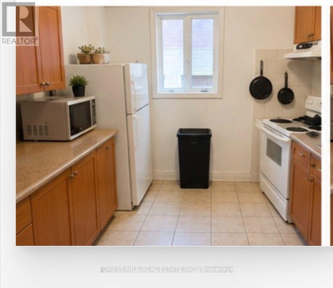 2 - 2530 Eglinton Avenue W, Toronto, Ontario  M6M 1T1 - Photo 6 - W13661264