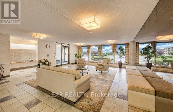412 - 65 Westmount Road N, Waterloo, Ontario  N2L 5G6 - Photo 3 - X13739850