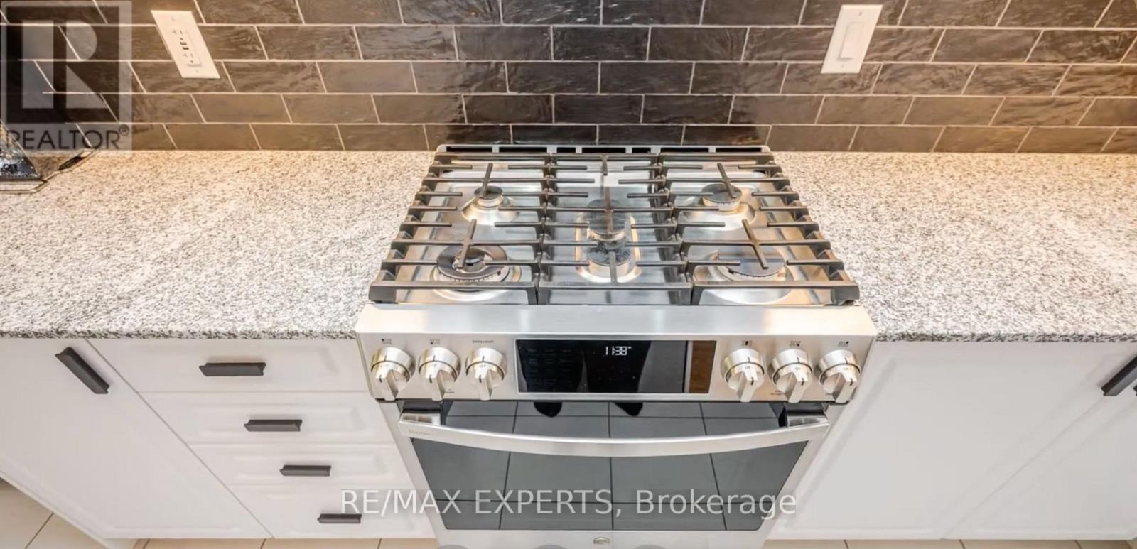 4015 Cachet Court, Lincoln, Ontario  L0R 1B4 - Photo 2 - X13739878