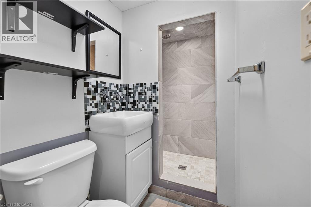 10 Krafty Court, Hamilton, Ontario  L9C 6R7 - Photo 38 - 40860309