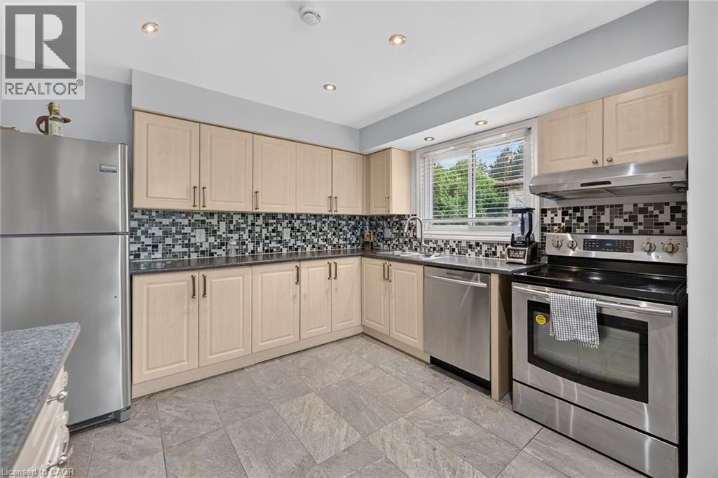 10 Krafty Court, Hamilton, Ontario  L9C 6R7 - Photo 5 - 40860309
