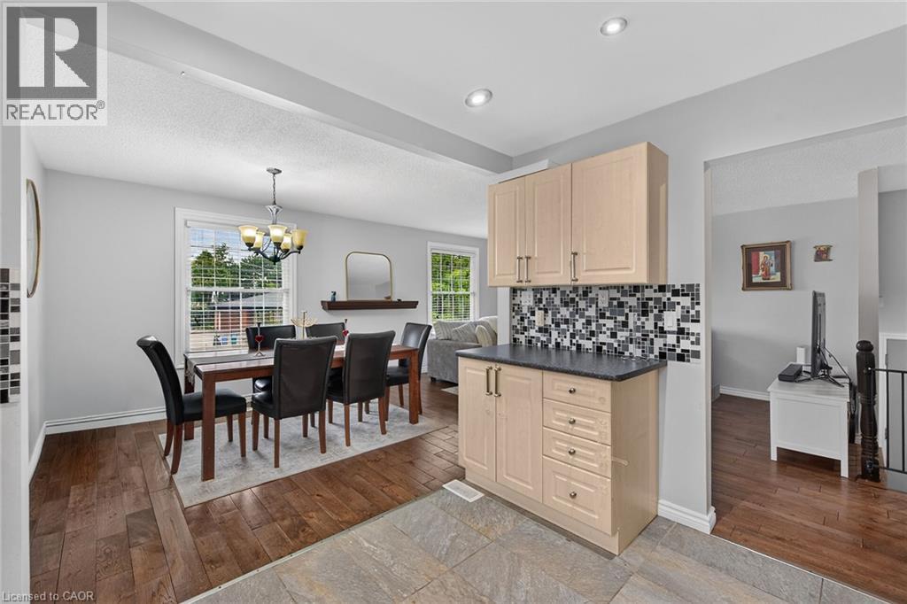 10 Krafty Court, Hamilton, Ontario  L9C 6R7 - Photo 8 - 40860309