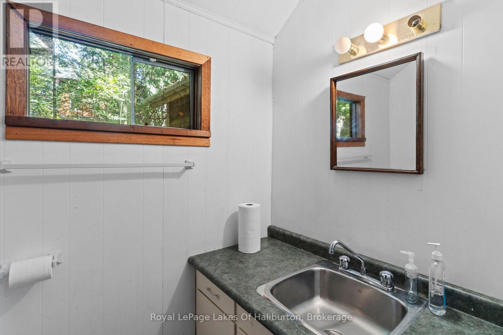 1035 Triple Creek Lane, Algonquin Highlands, Ontario  K0M 1S0 - Photo 36 - X13735554