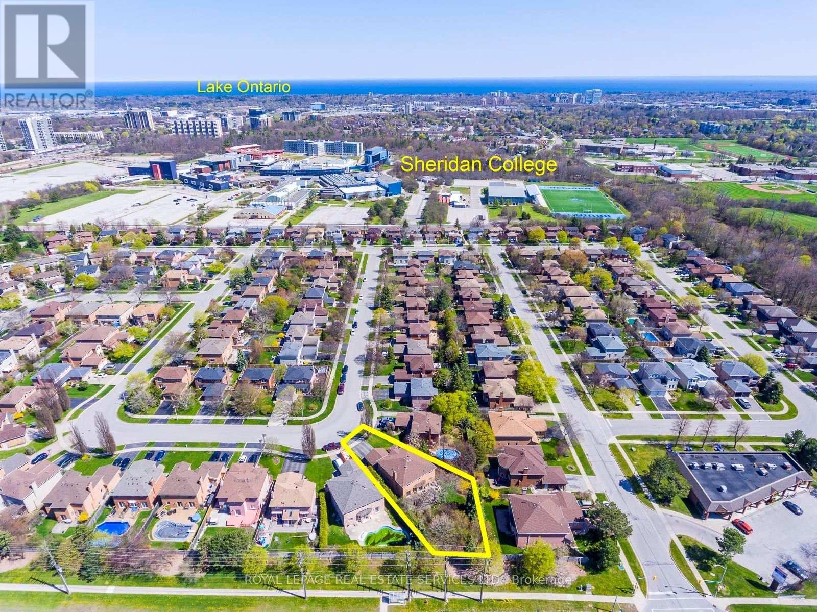 1512 Princeton Crescent, Oakville, Ontario  L6H 4H4 - Photo 46 - W13683424