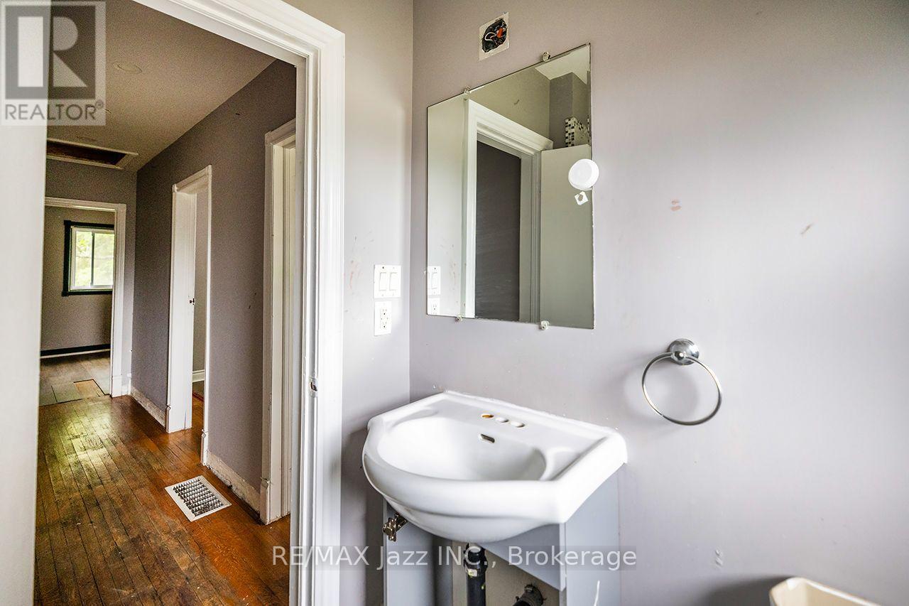 1500 Simcoe Street N, Oshawa, Ontario  L1G 4X7 - Photo 21 - E13738554