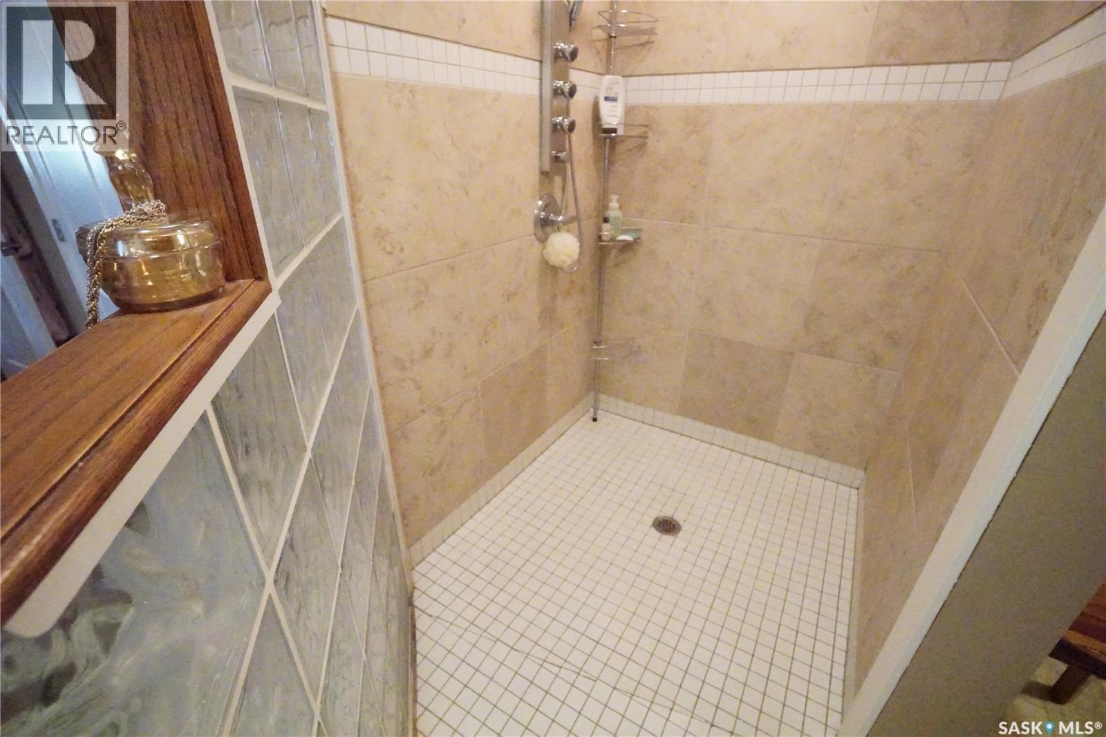 406 2nd Avenue W, Riverhurst, Saskatchewan  S0H 3P0 - Photo 23 - SK047411