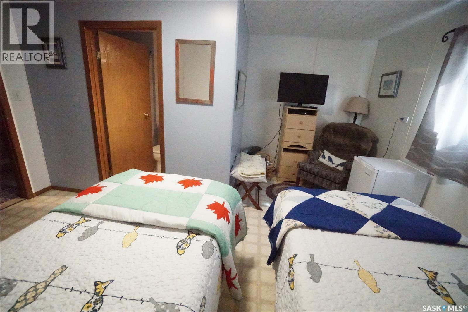 406 2nd Avenue W, Riverhurst, Saskatchewan  S0H 3P0 - Photo 32 - SK047411