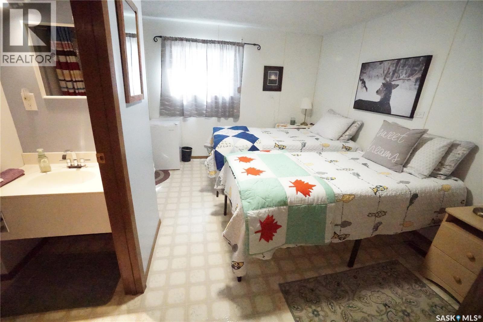 406 2nd Avenue W, Riverhurst, Saskatchewan  S0H 3P0 - Photo 34 - SK047411