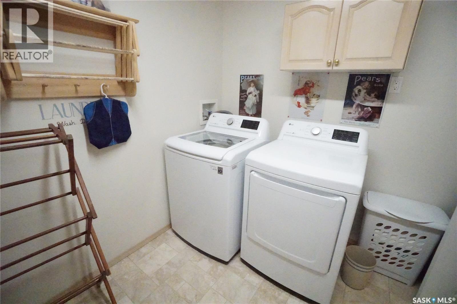 406 2nd Avenue W, Riverhurst, Saskatchewan  S0H 3P0 - Photo 41 - SK047411