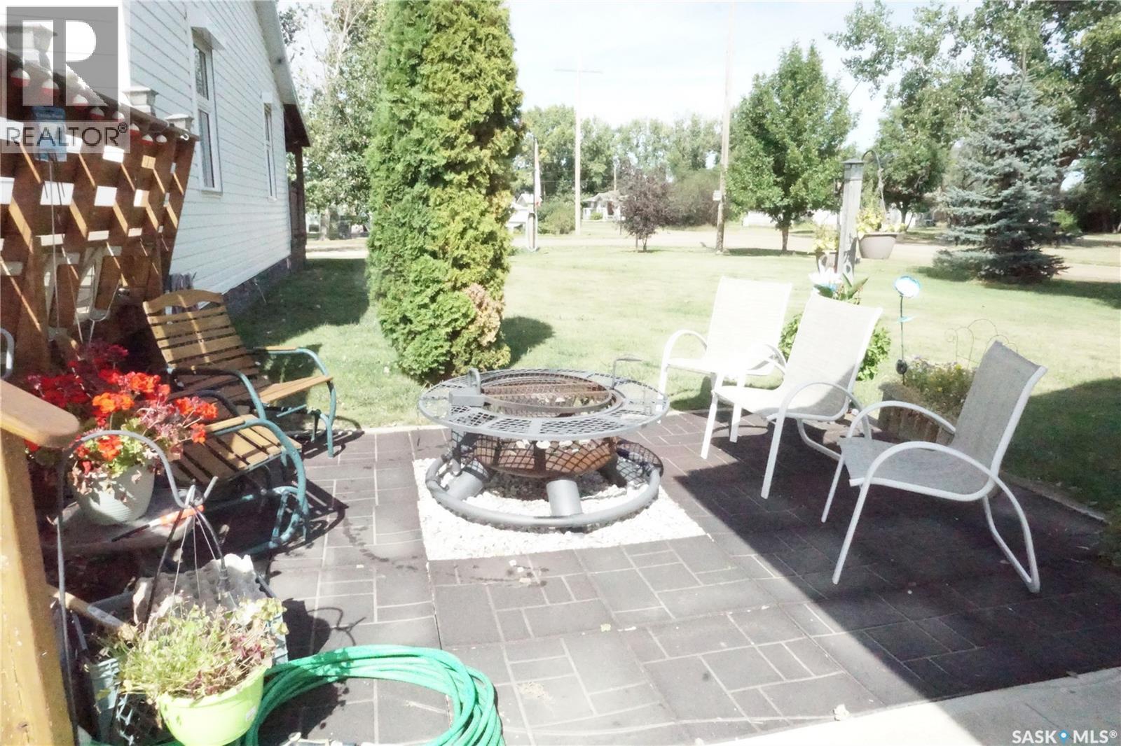 406 2nd Avenue W, Riverhurst, Saskatchewan  S0H 3P0 - Photo 43 - SK047411