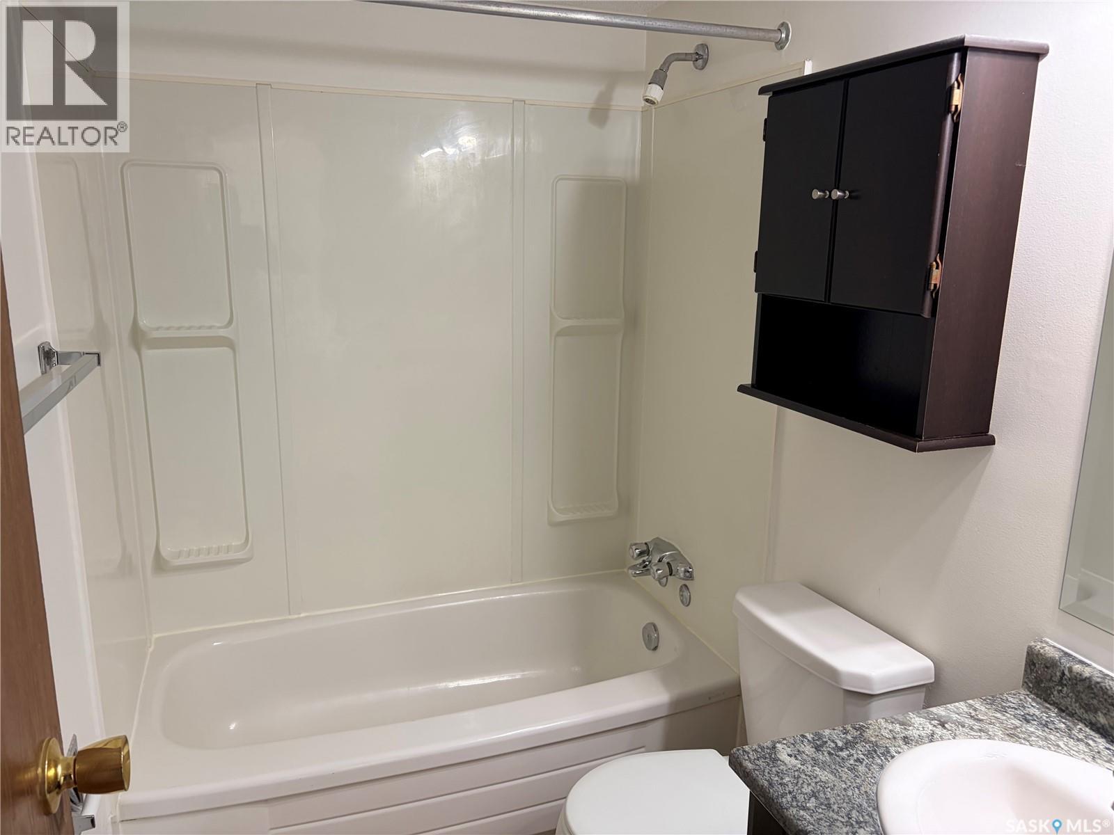 302 419 Tait Court, Saskatoon, Saskatchewan  S7H 5L3 - Photo 19 - SK047281