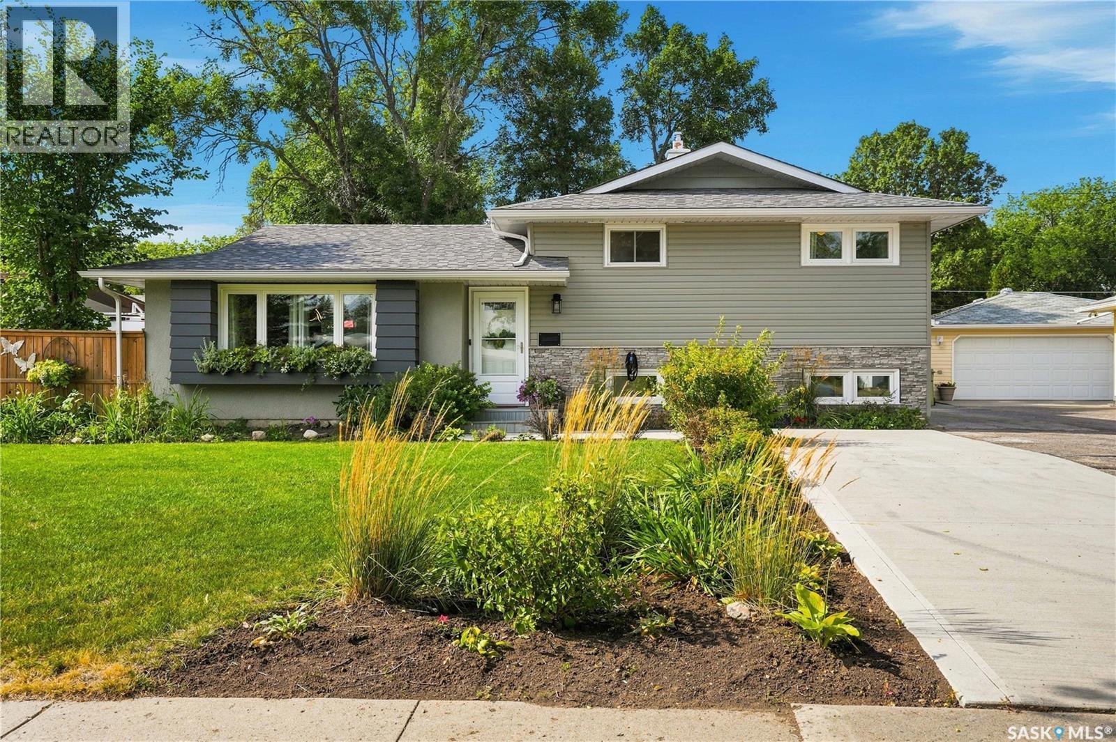 2524 Grant ROAD, Regina, Saskatchewan