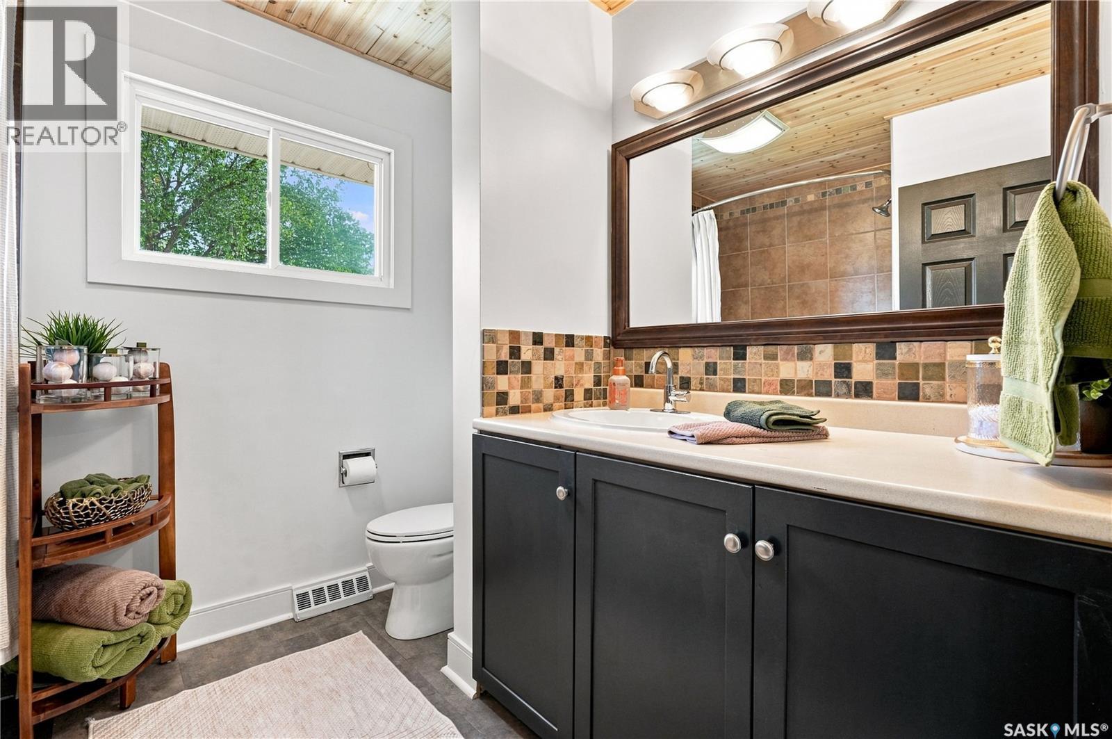 2524 Grant Road, Regina, Saskatchewan  S4S 5E6 - Photo 19 - SK047170