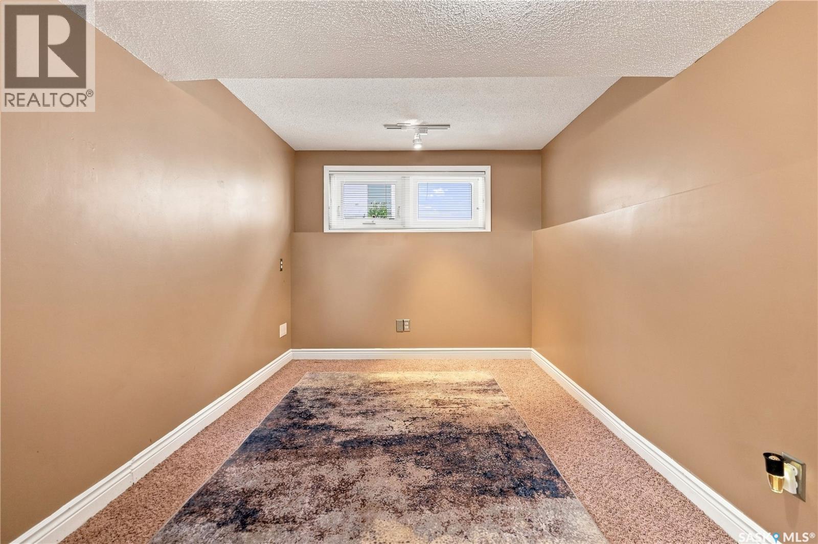 2524 Grant Road, Regina, Saskatchewan  S4S 5E6 - Photo 33 - SK047170