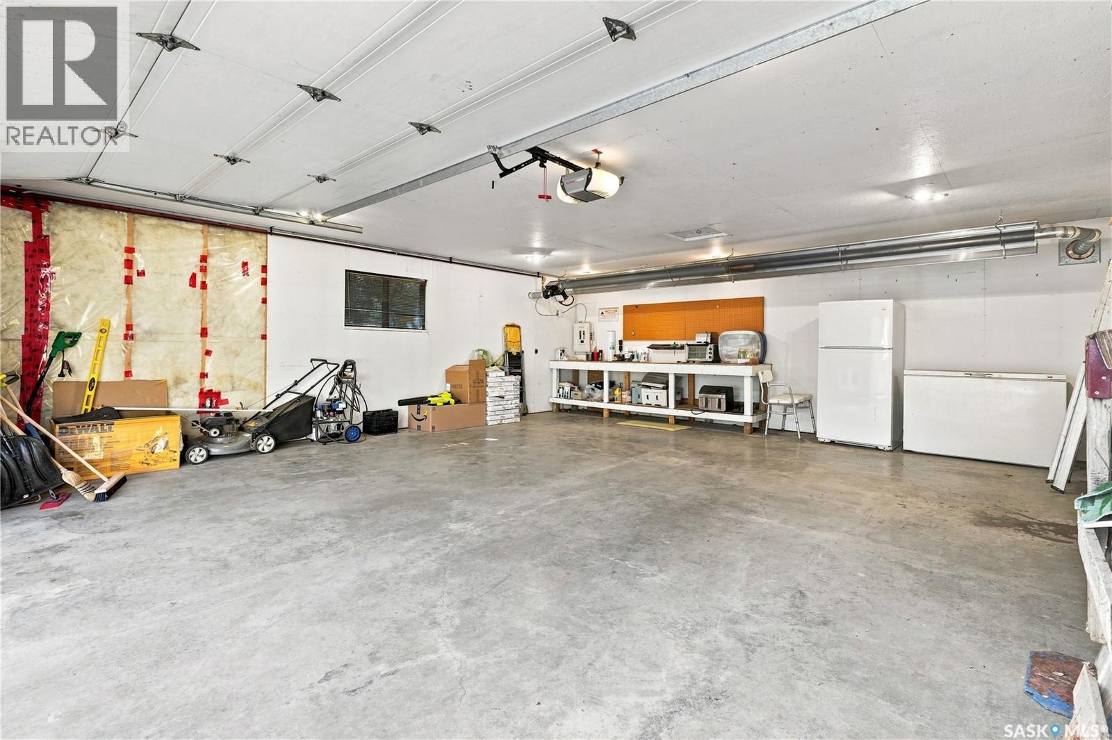 2524 Grant Road, Regina, Saskatchewan  S4S 5E6 - Photo 49 - SK047170