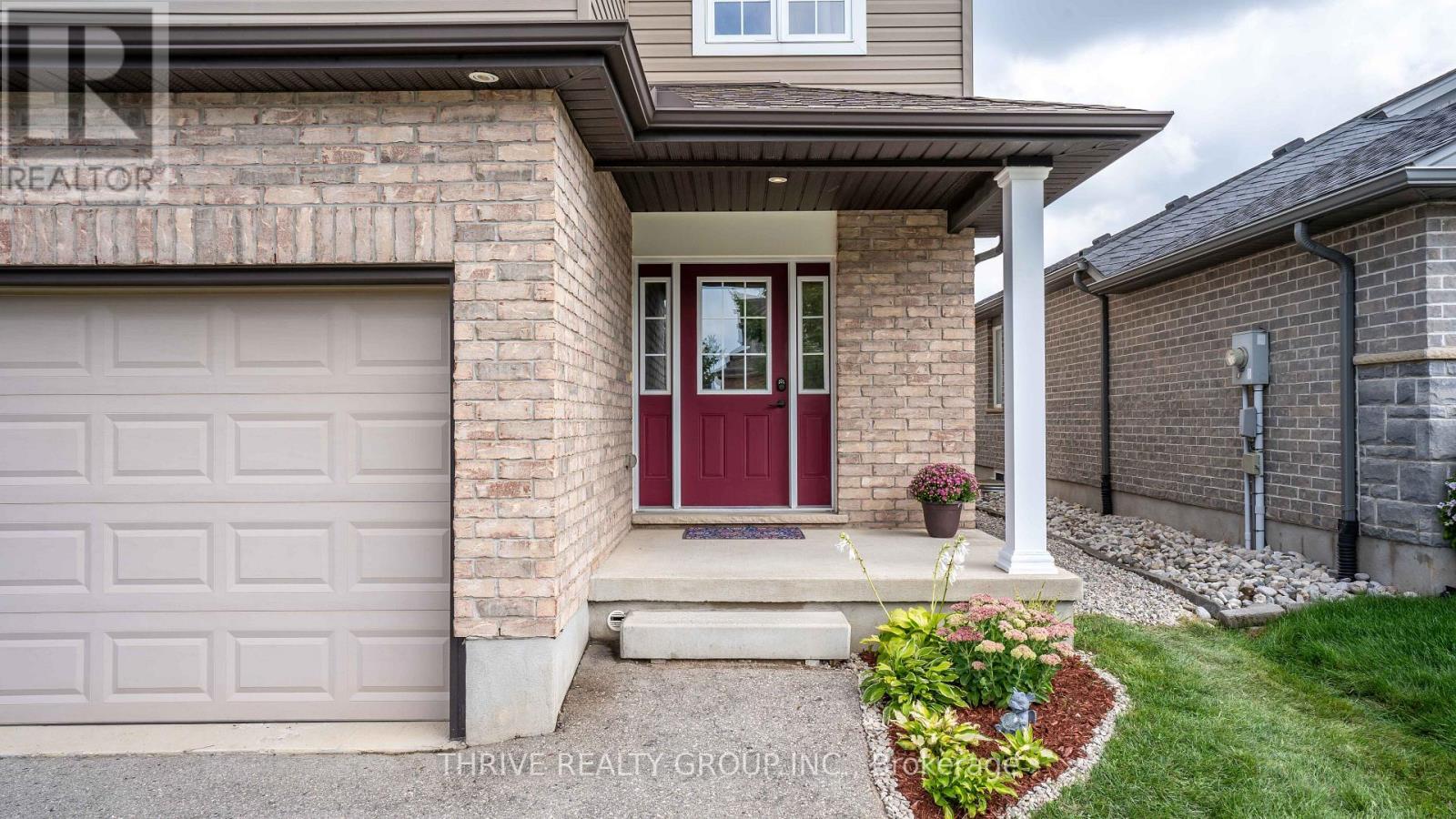 2695 Foxbend Link, London North, Ontario  N6G 0M7 - Photo 3 - X13739982