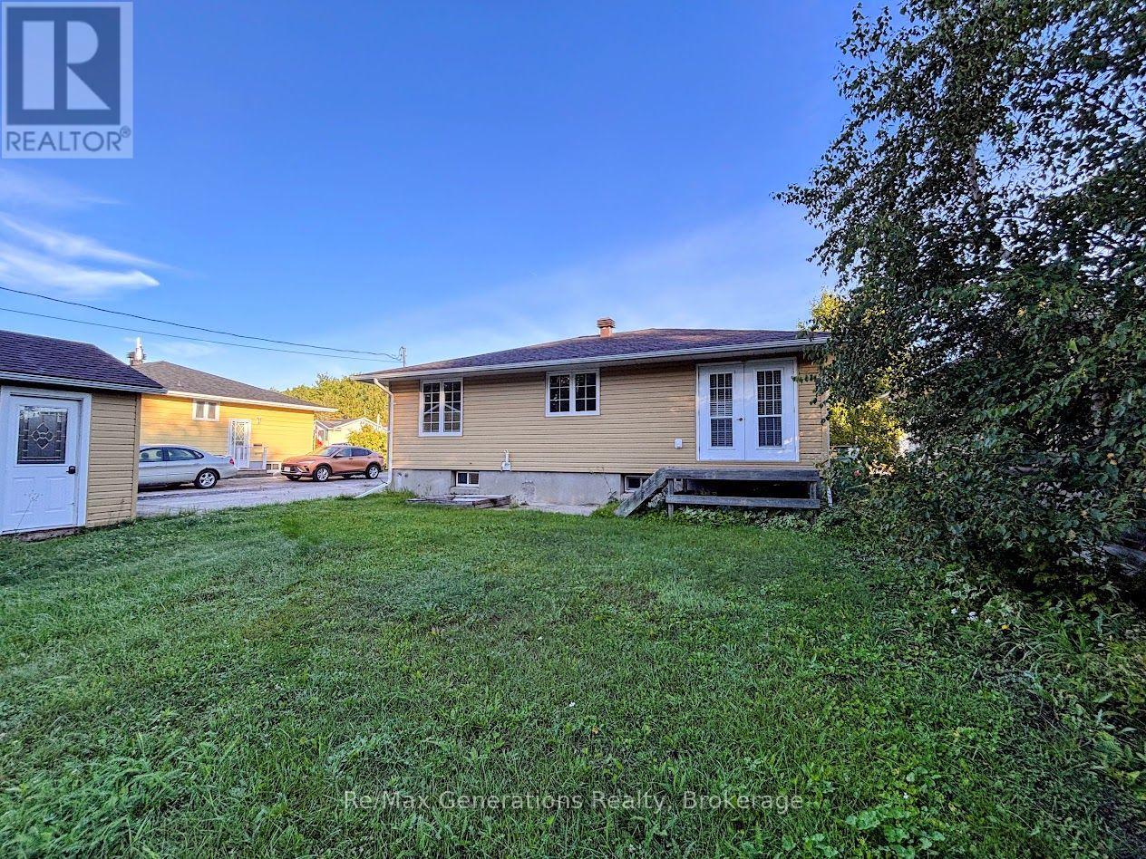 34 Redwing Avenue, Manitouwadge, Ontario  P0T 2C0 - Photo 32 - X13740062