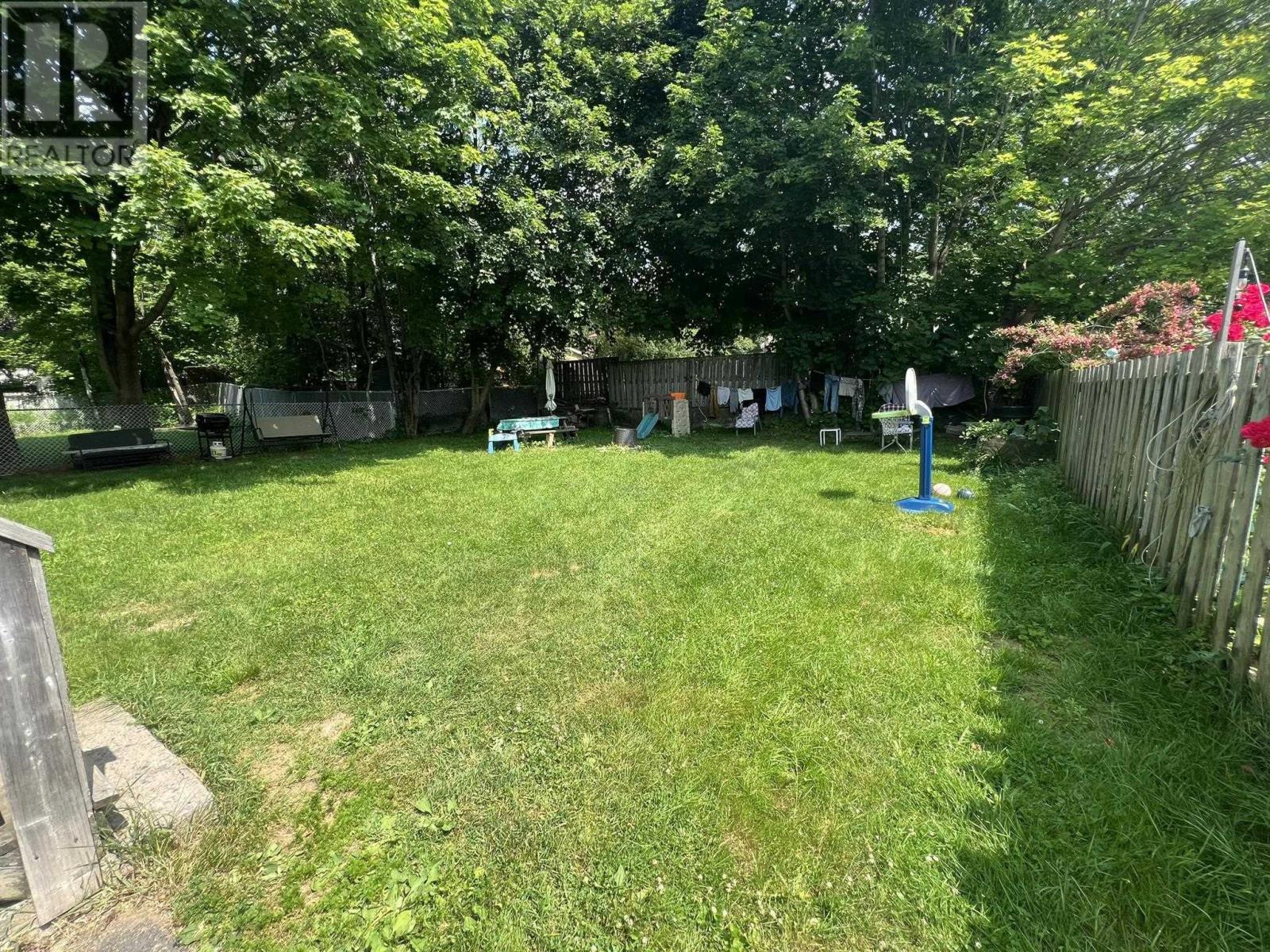 24 Charles Street, Dartmouth, Nova Scotia  B3A 3W6 - Photo 27 - 202622285