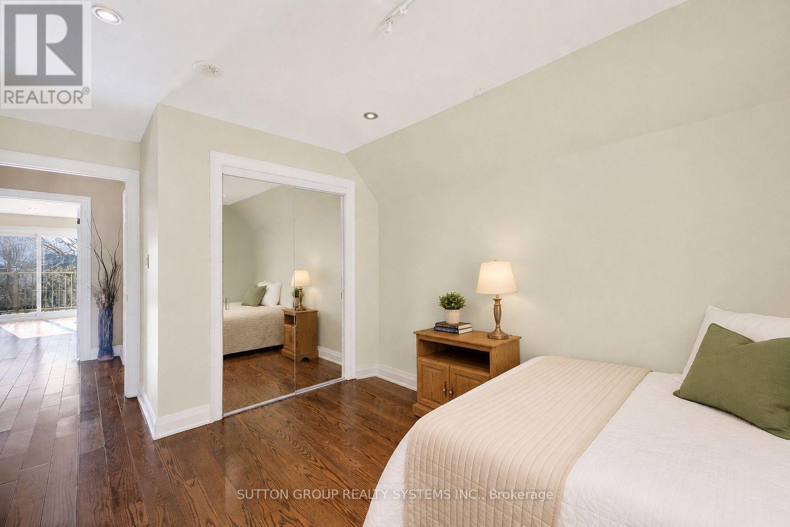 32 Green Lanes, Toronto, Ontario  M8Z 4V6 - Photo 18 - W13624996