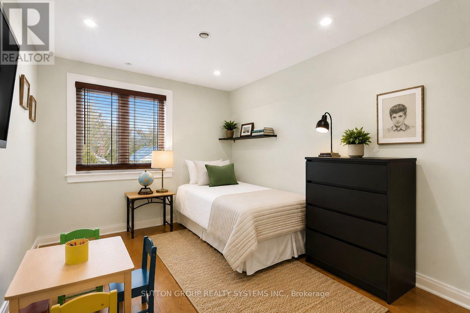 32 Green Lanes, Toronto, Ontario  M8Z 4V6 - Photo 17 - W13624996