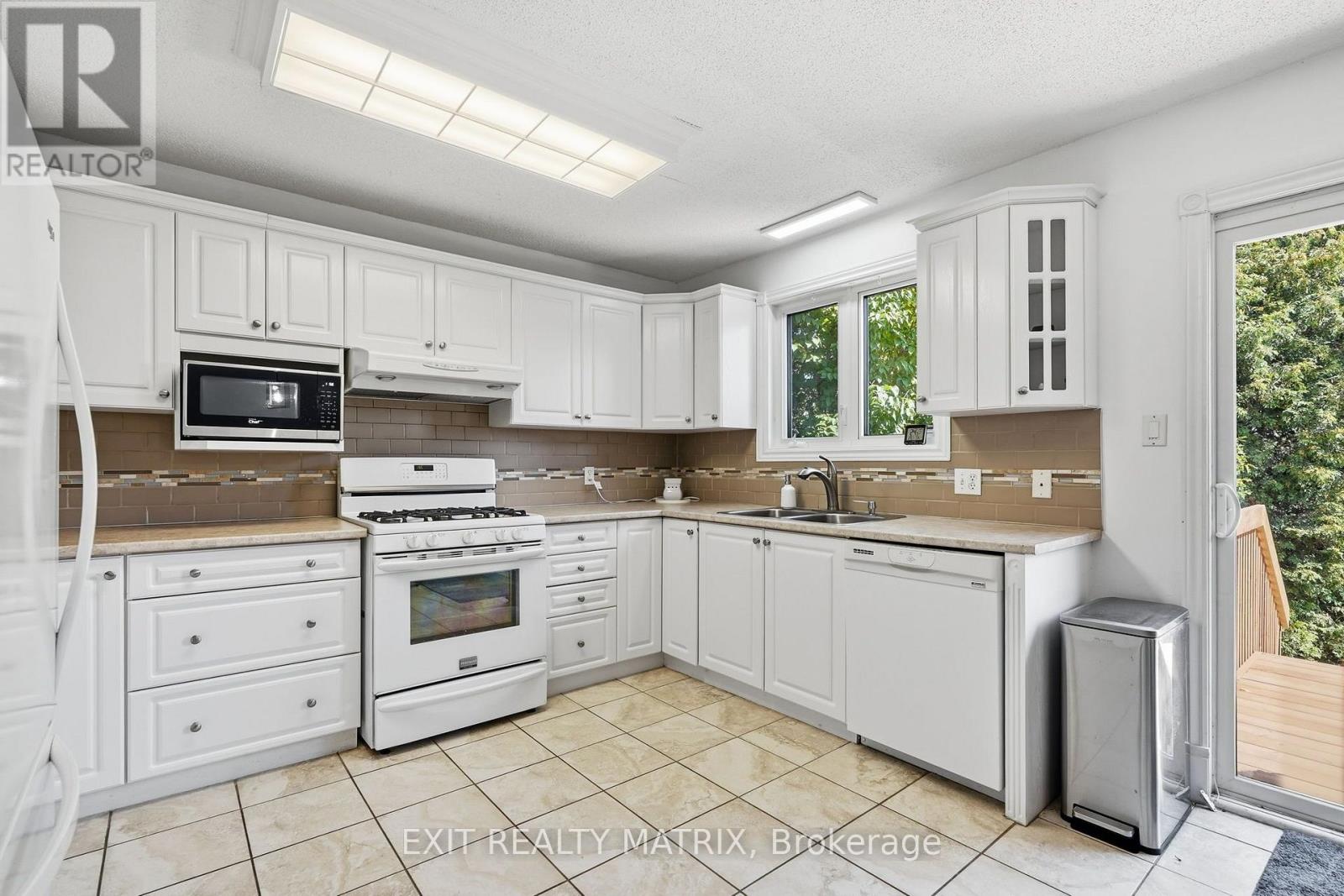 2807 Leonard Street, Clarence-Rockland, Ontario  K4K 1A4 - Photo 13 - X13739946