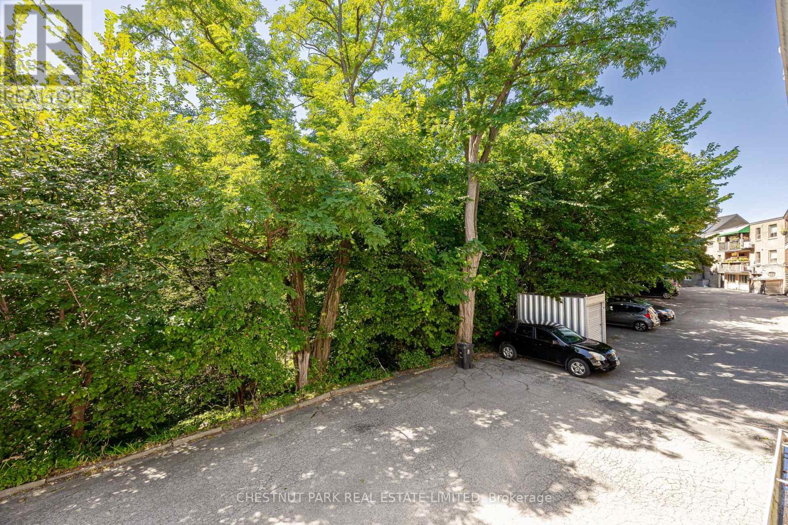 Main - 99 Chatsworth Drive, Toronto, Ontario  M4R 1R8 - Photo 6 - C13740028