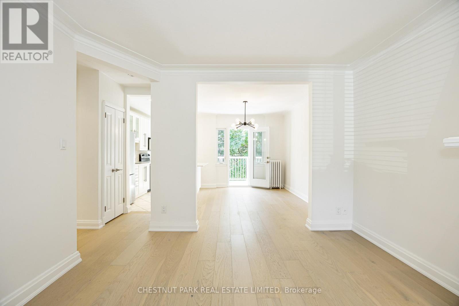 Main - 99 Chatsworth Drive, Toronto, Ontario  M4R 1R8 - Photo 8 - C13740028