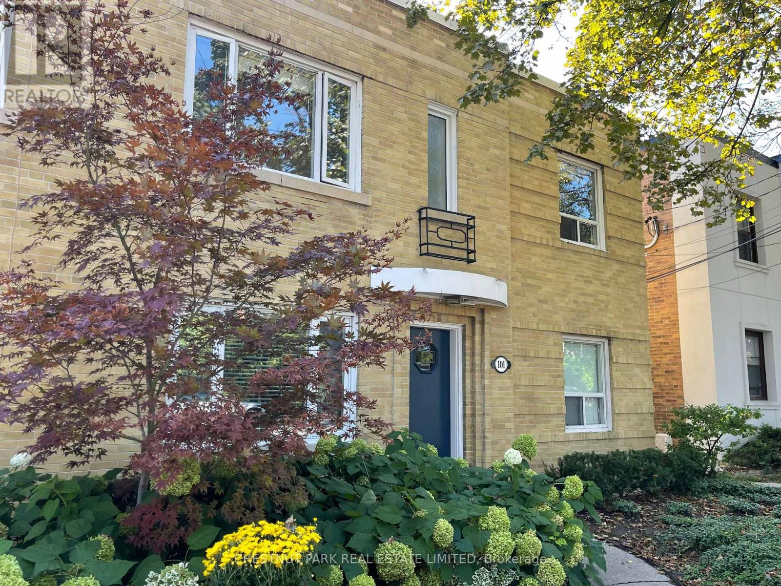UPPER - 101 CHATSWORTH DRIVE, Toronto, Ontario