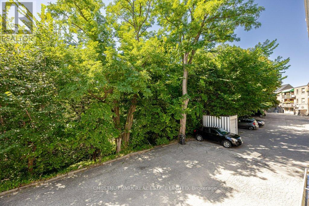 Upper - 101 Chatsworth Drive, Toronto, Ontario  M4R 1R8 - Photo 15 - C13740032