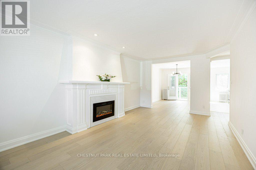 Upper - 101 Chatsworth Drive, Toronto, Ontario  M4R 1R8 - Photo 9 - C13740032