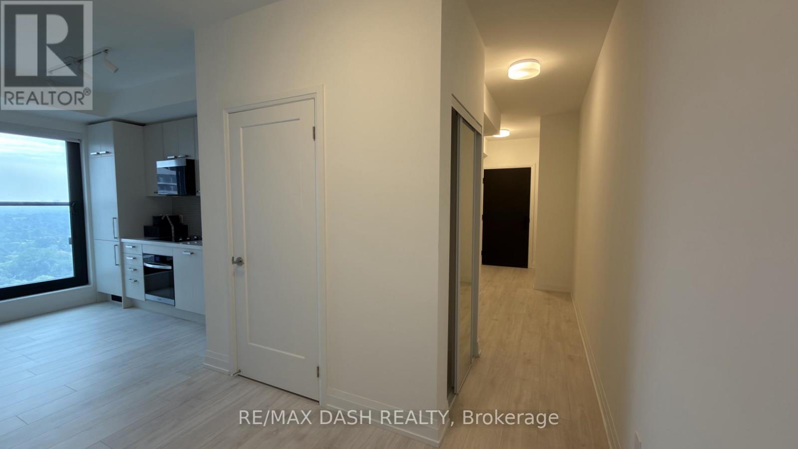 2402 - 20 Soudan Avenue, Toronto, Ontario  M4S 1V5 - Photo 18 - C13740048