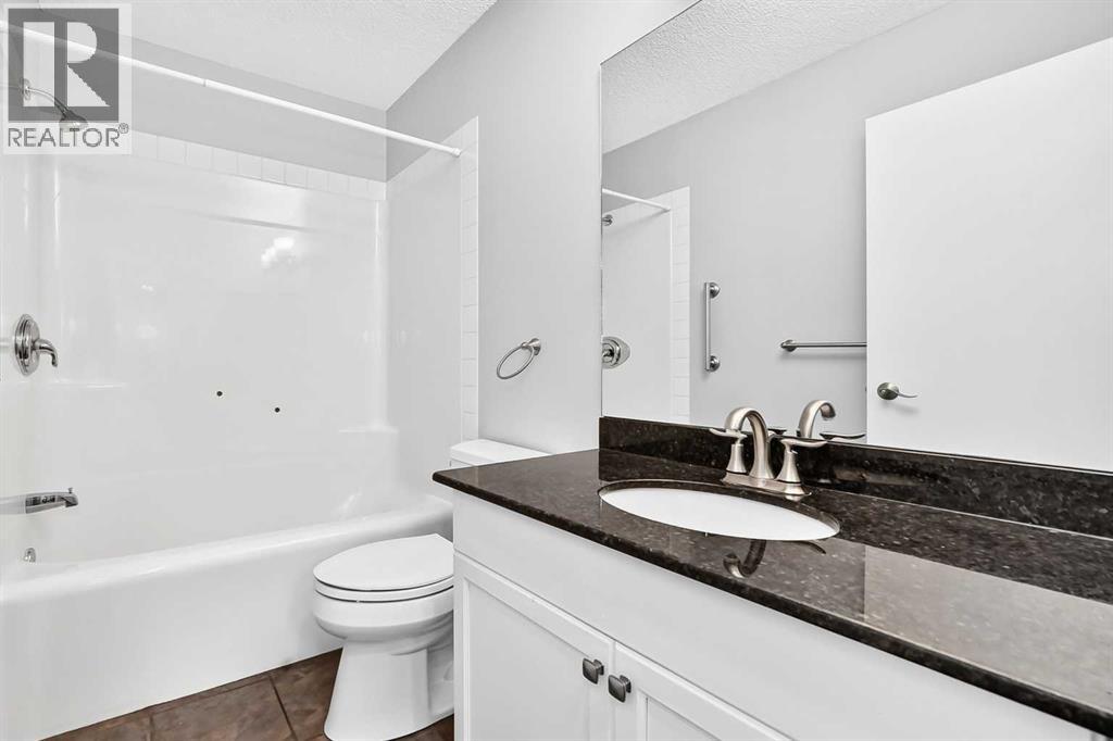 337 Harvest Lake Green Ne, Calgary, Alberta  T3K 4R1 - Photo 25 - A2337025