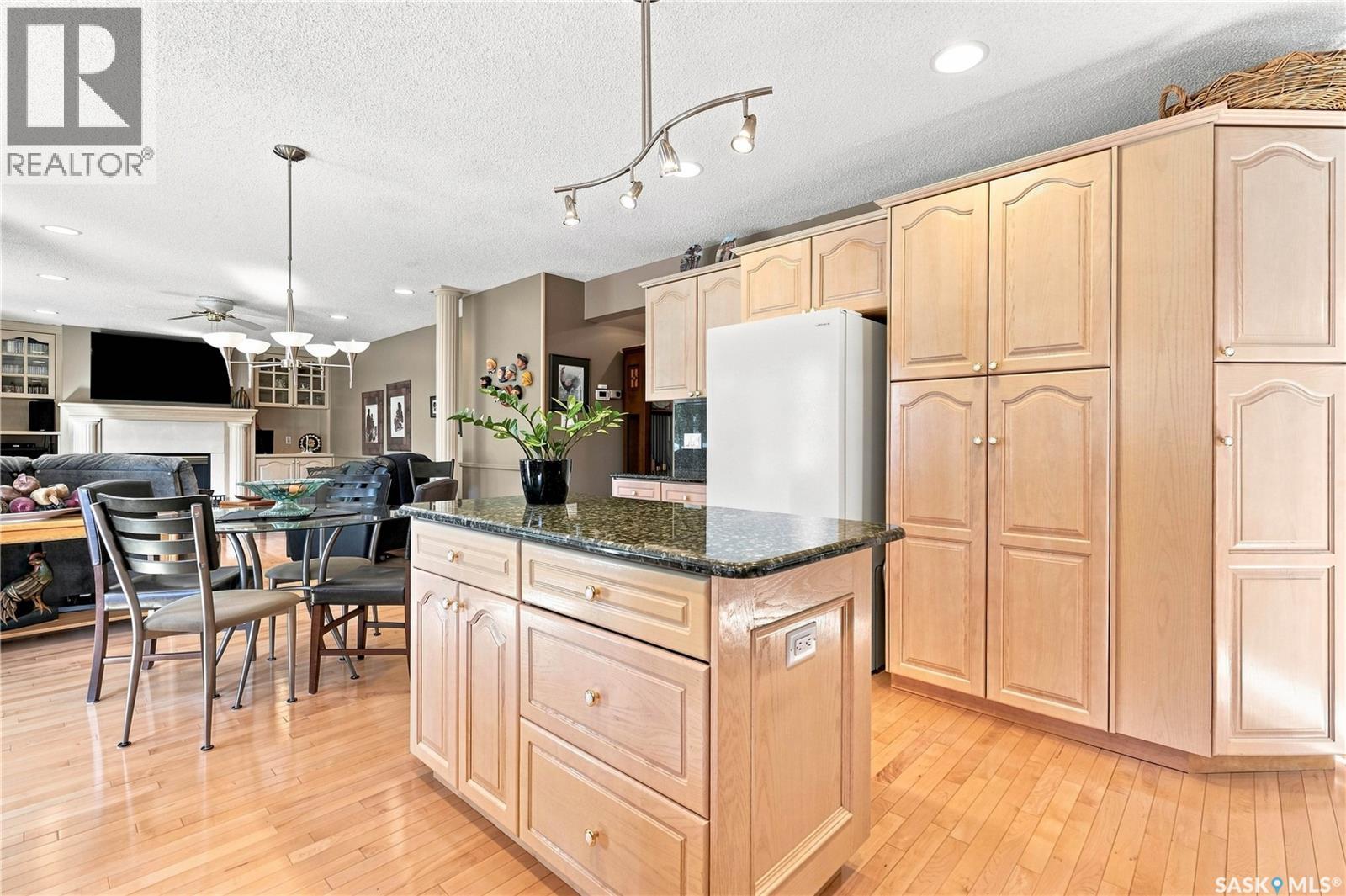 1719 Clive Bay E, Regina, Saskatchewan  S4V 2R8 - Photo 15 - SK047353