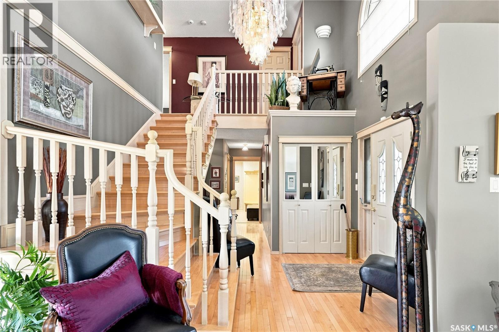 1719 Clive Bay E, Regina, Saskatchewan  S4V 2R8 - Photo 4 - SK047353