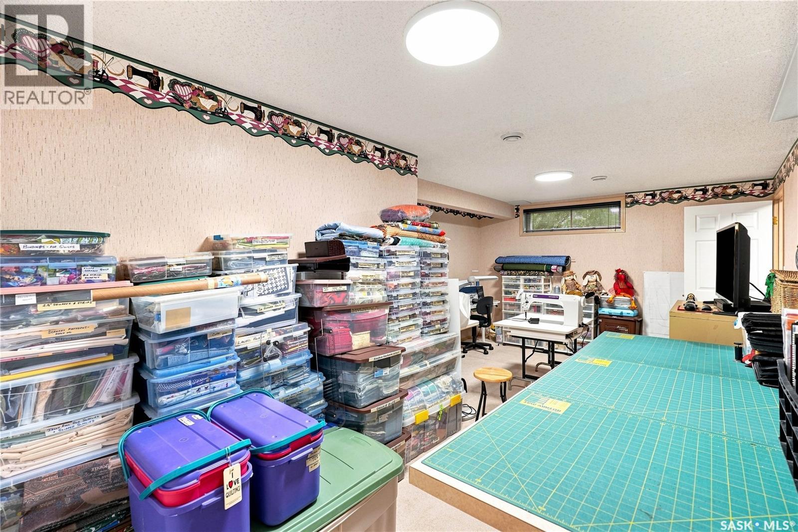 1719 Clive Bay E, Regina, Saskatchewan  S4V 2R8 - Photo 49 - SK047353