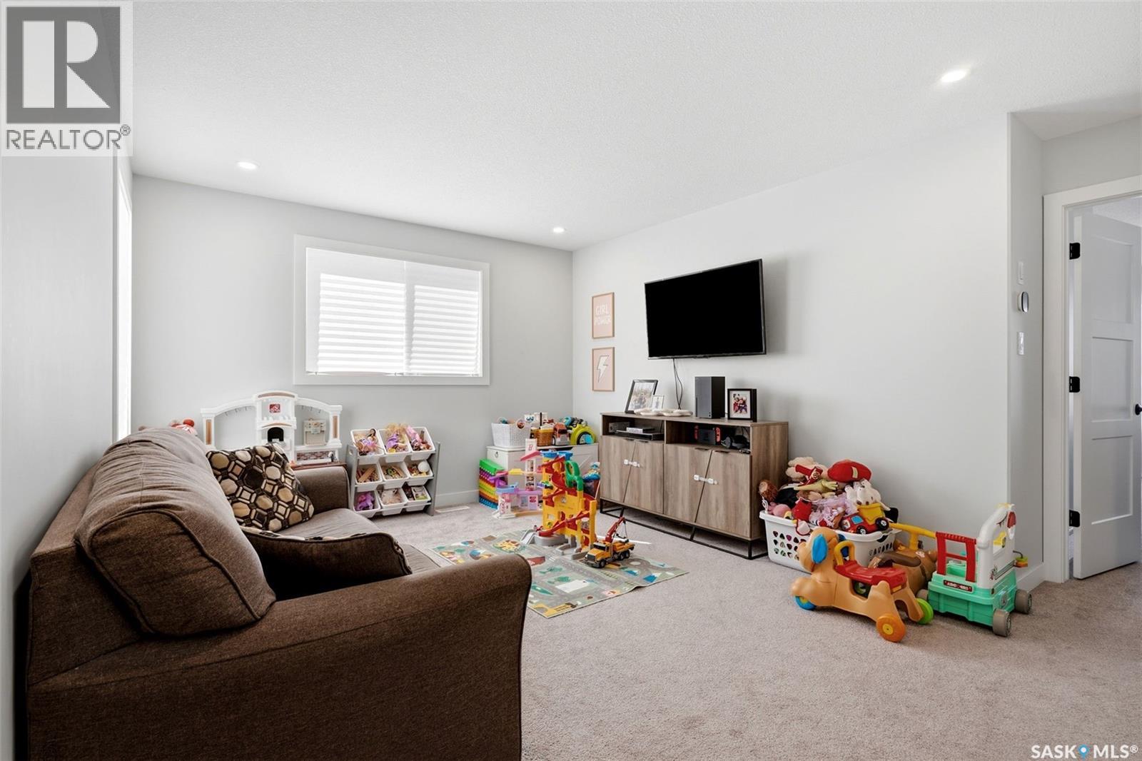34 Mackenzie Crescent, Pilot Butte, Saskatchewan  S0G 0Z0 - Photo 16 - SK047278