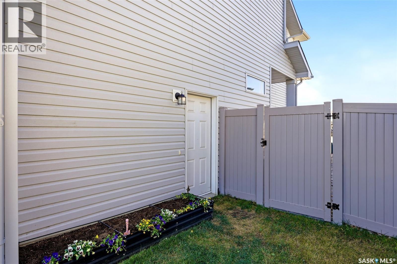 34 Mackenzie Crescent, Pilot Butte, Saskatchewan  S0G 0Z0 - Photo 42 - SK047278