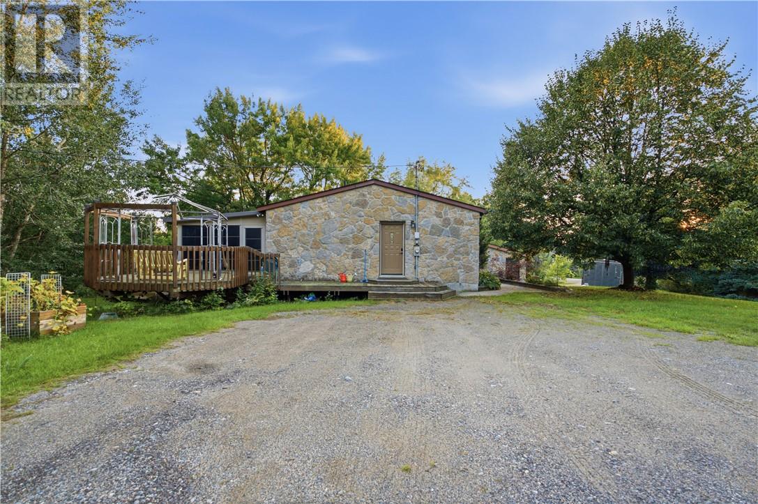 2124 Salo Road, Sudbury, Ontario  P3E 4M9 - Photo 36 - 2130133