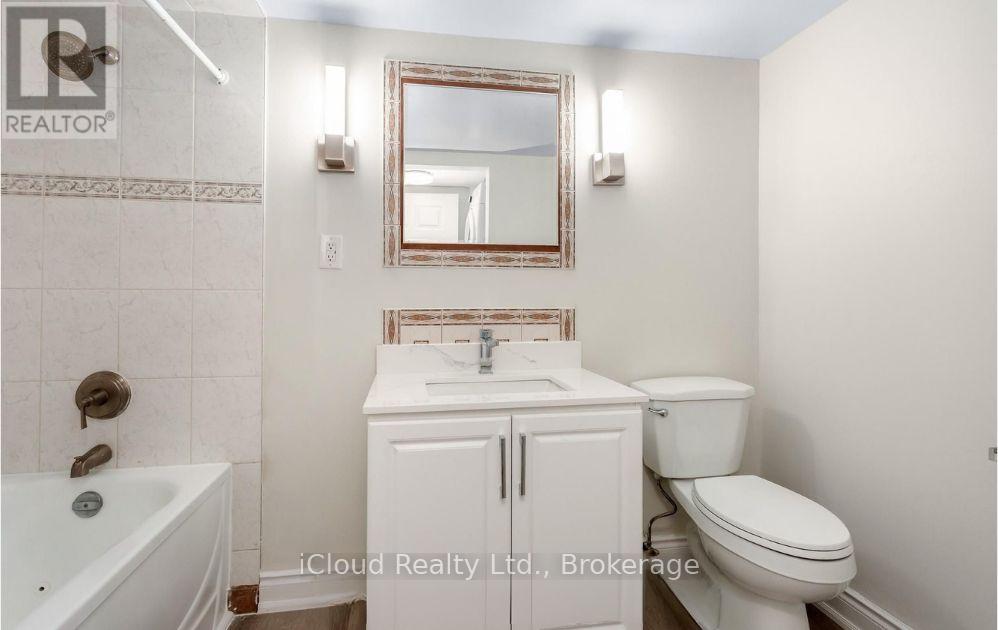 Cy02 - 25 Agnes Street, Mississauga, Ontario  L5B 3X7 - Photo 21 - W13738628
