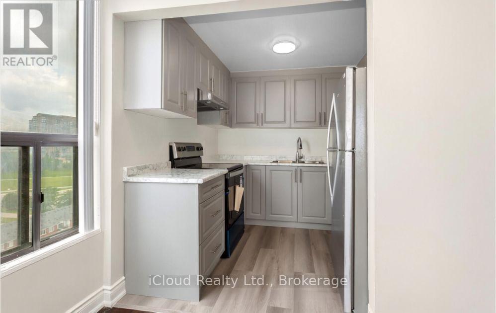 Cy02 - 25 Agnes Street, Mississauga, Ontario  L5B 3X7 - Photo 4 - W13738628