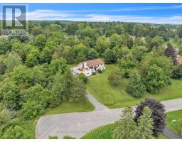 2 STONEHEAD CIRCLE, Kingston, Ontario