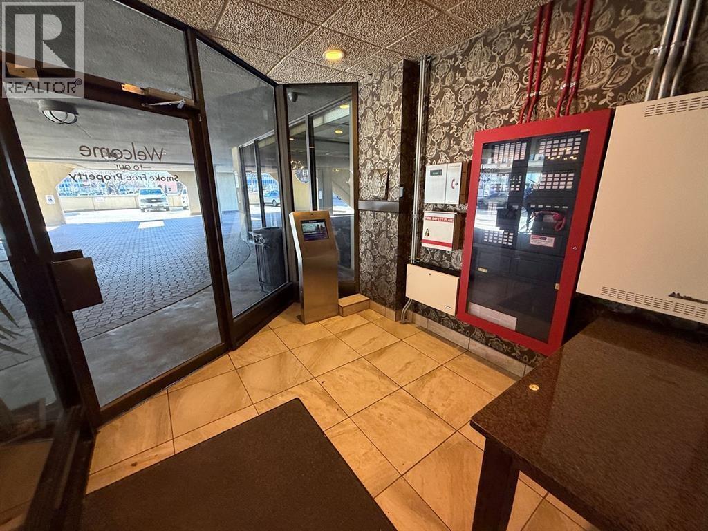 155 FRONT STREET North Unit# 701 Sarnia Ontario Canada N7T7V5 2