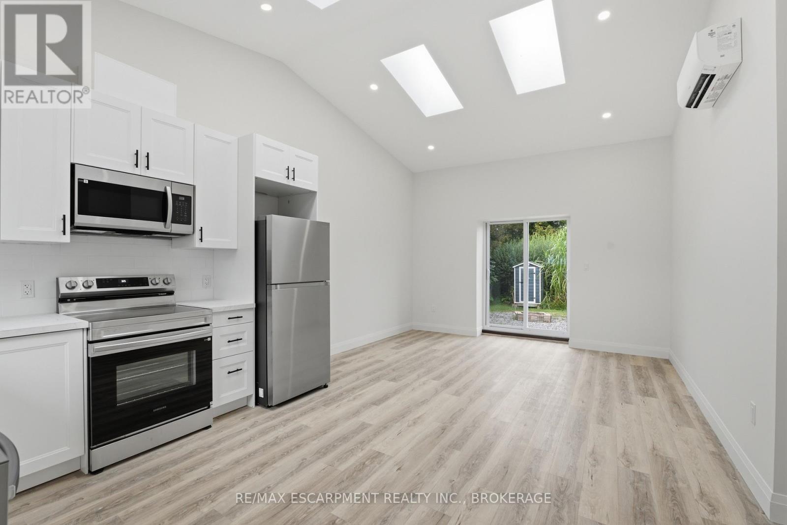 3 - 18 Princess Street, St. Catharines (E. Chester), Ontario  L2P 2R1 - Photo 6 - X13740158