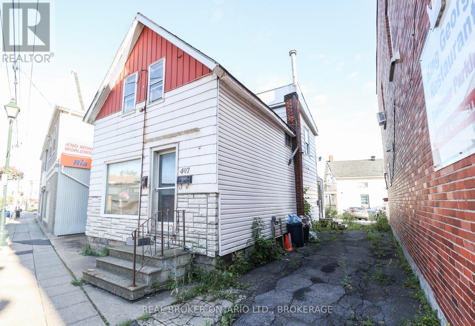 407 MONTREAL ROAD, Cornwall, Ontario