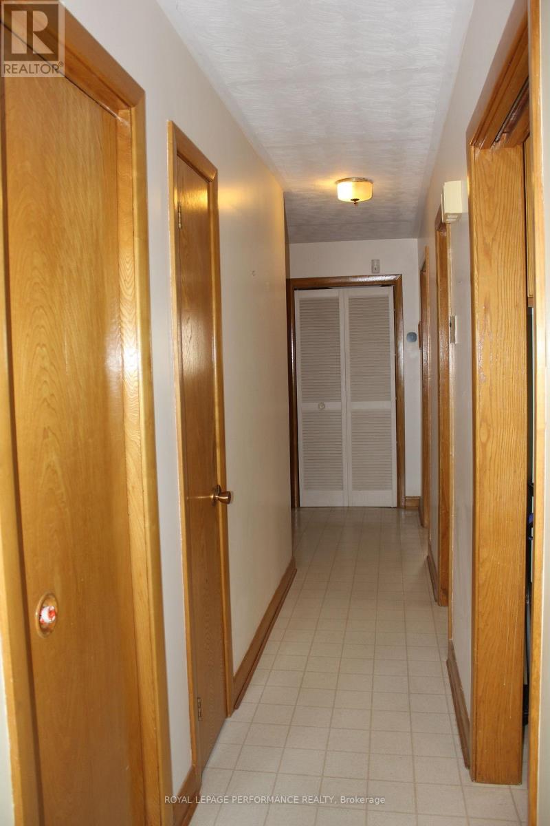 729 Iroquois Drive, Cornwall, Ontario  K6H 5C6 - Photo 25 - X13740114