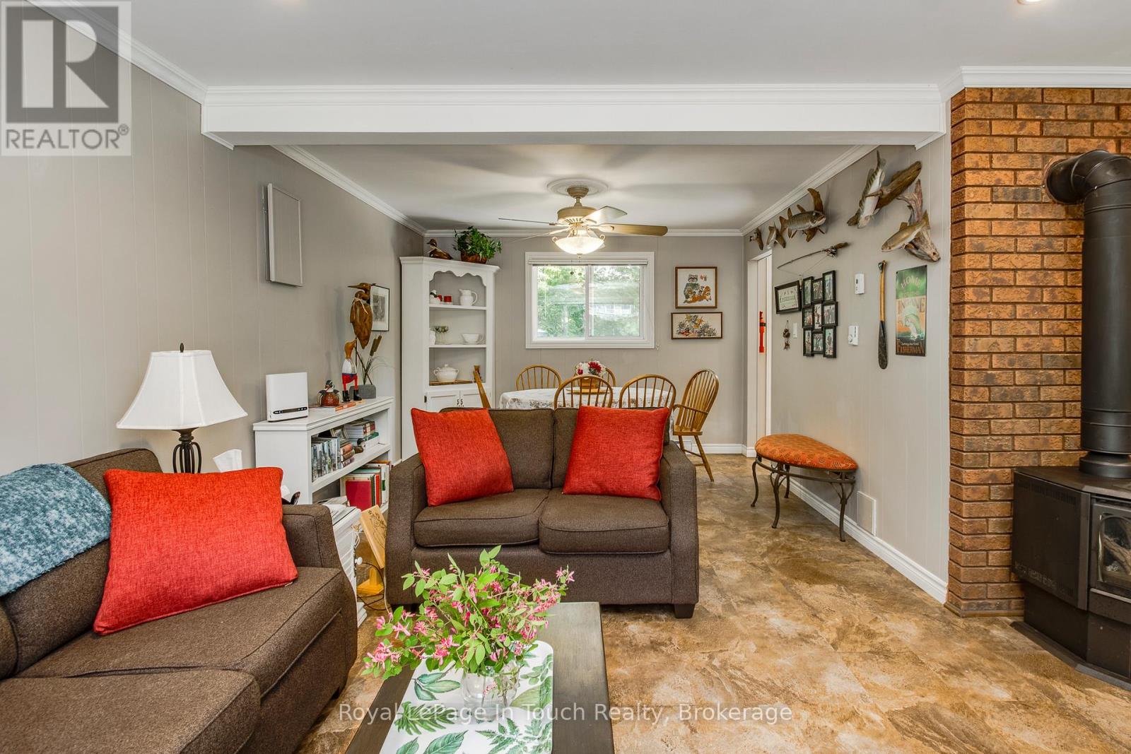 19 Adelard Road, Tiny, Ontario  L0L 2J0 - Photo 10 - S13740212