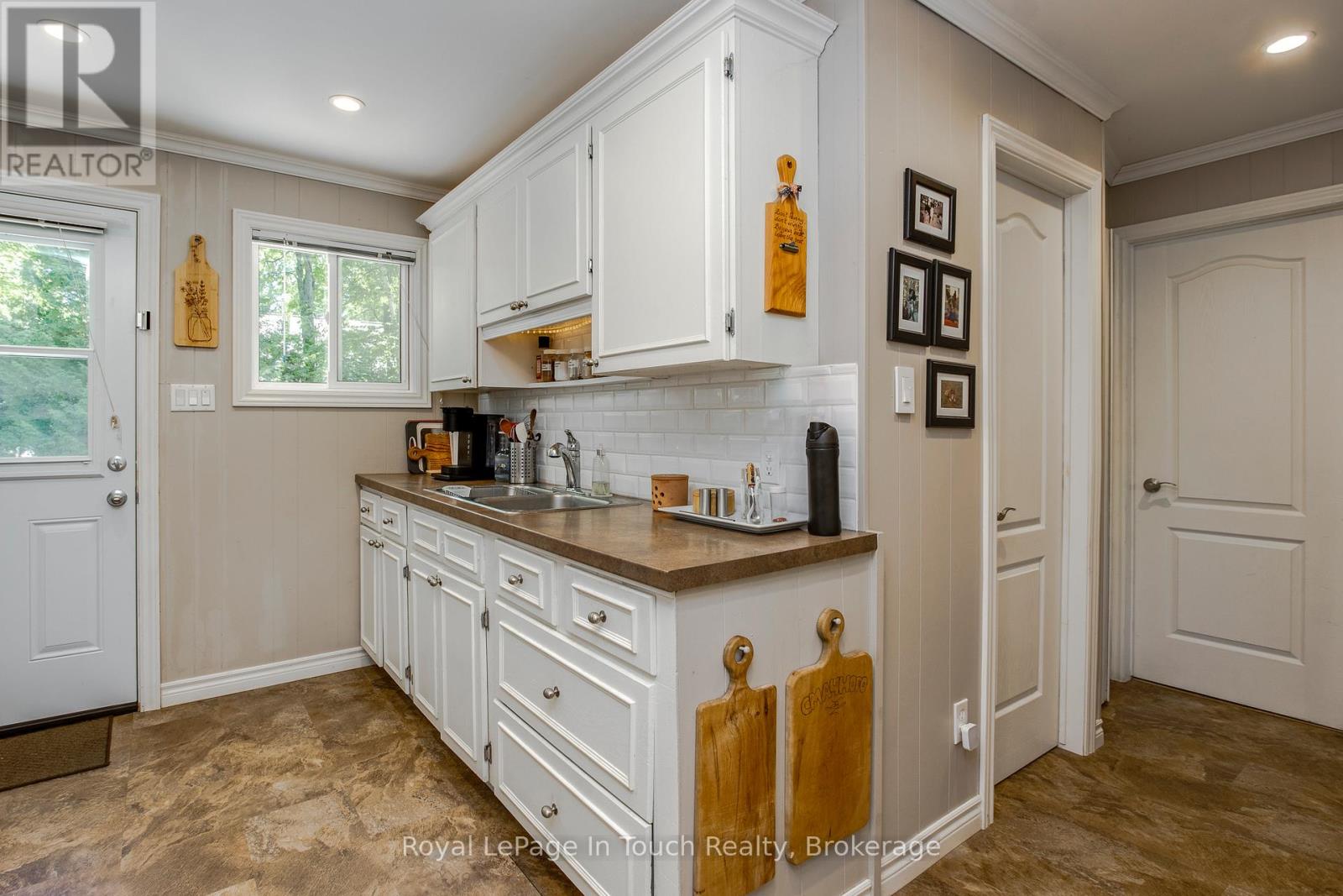 19 Adelard Road, Tiny, Ontario  L0L 2J0 - Photo 15 - S13740212