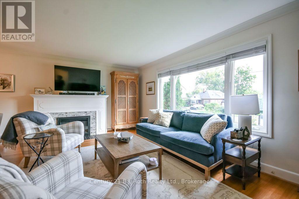 157 Parkview Avenue, Orillia, Ontario  L3V 4M2 - Photo 6 - S13740252